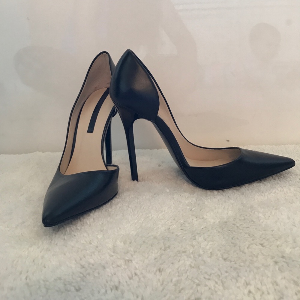 Zara Pointed Heels - NWOT NEVER WORN!
